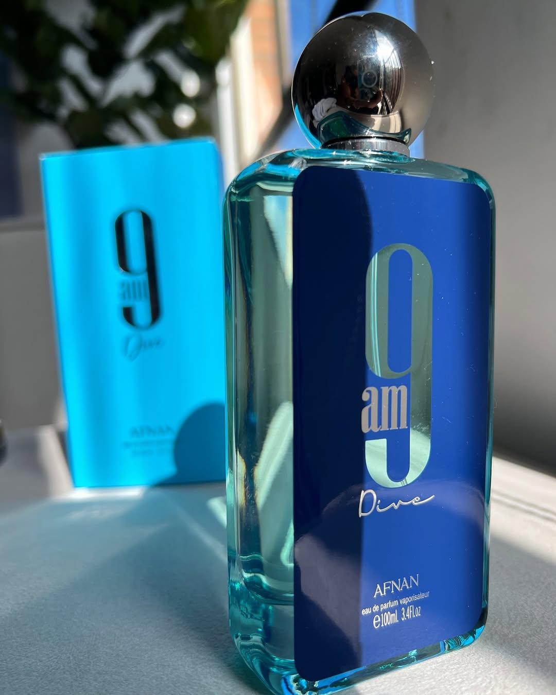 3 PERFUMES + 1 OBSEQUIO (Y edp Yvest - Stronger Intensely - 9am Dive + 1 Perfumero)