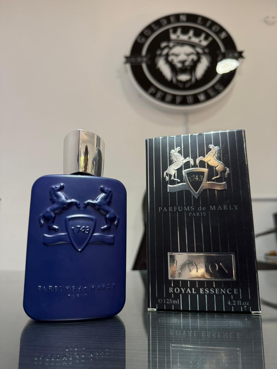 5 PERFUMES + 1 OBSEQUIO (Club De Nuit Intense - Born in roma intense - Scandal - L'Immensite - Layton + 1 Perfumero)