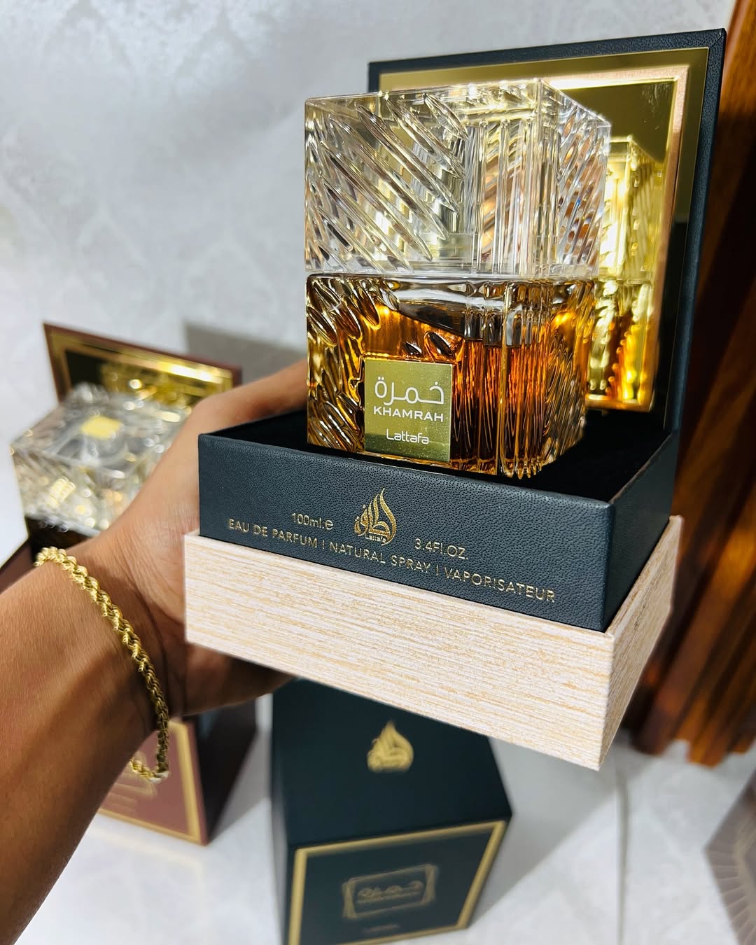 Khamrah Lattafa - 100ml + OBSEQUIO